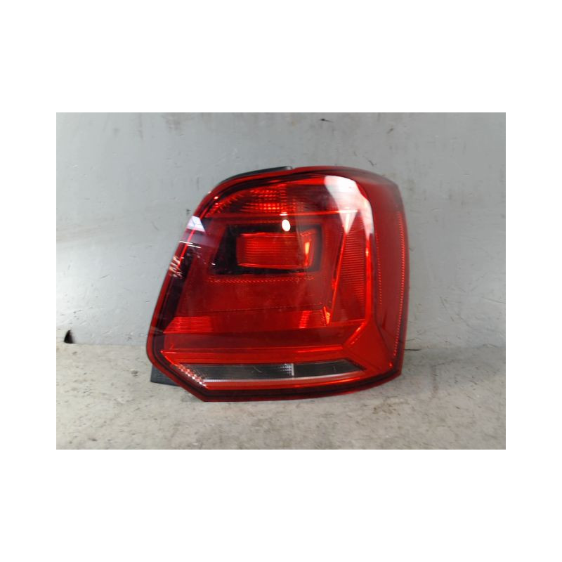 FEU ARRIERE DROIT VOLKSWAGEN POLO 2009-