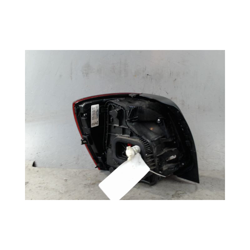 FEU ARRIERE DROIT VOLKSWAGEN POLO 2009-