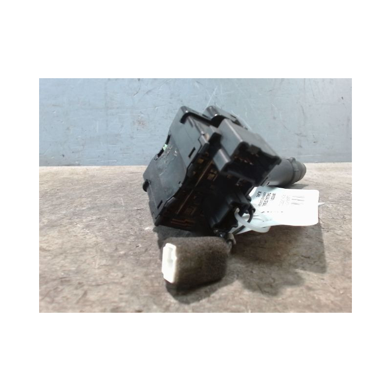 COMMANDE CLIGNOTANT NISSAN PICK-UP 2P 2002-