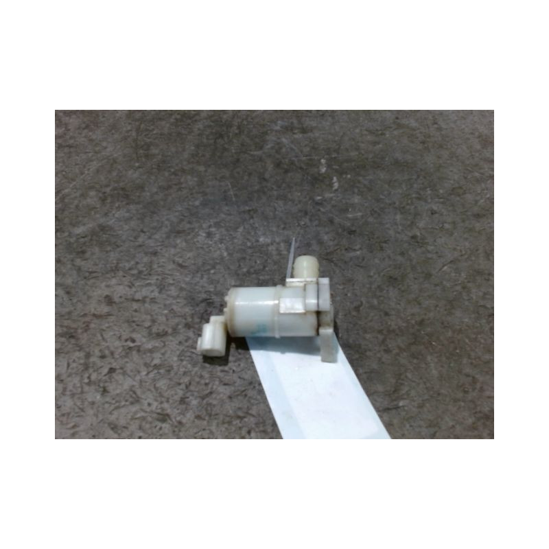 POMPE LAVE-GLACE AVANT NISSAN PICK-UP 2P 2002-