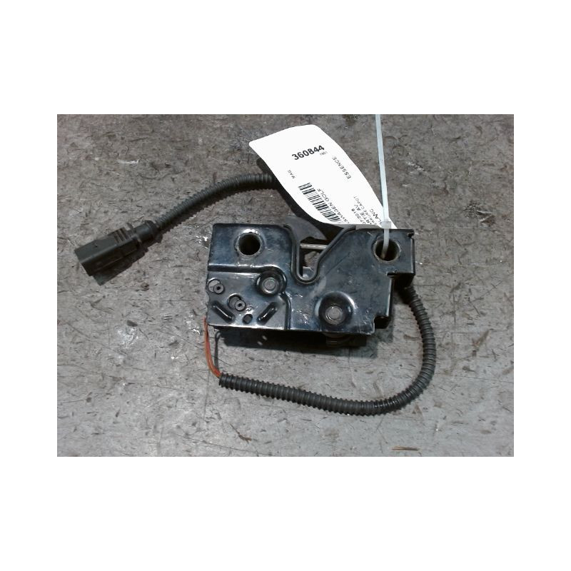 SERRURE CAPOT VOLKSWAGEN GOLF