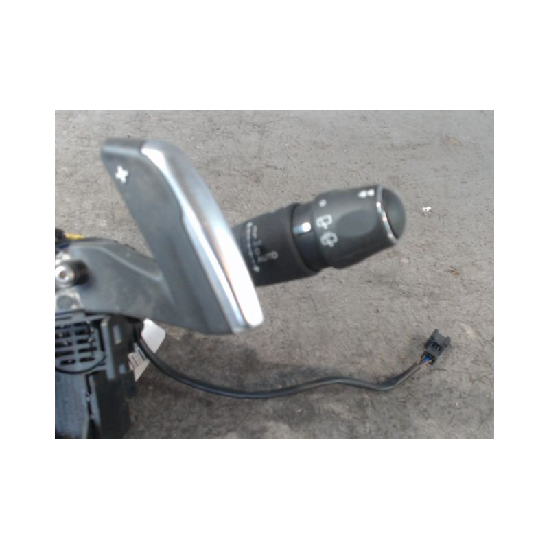 BLOC COMMODOS PEUGEOT 5008 2009-