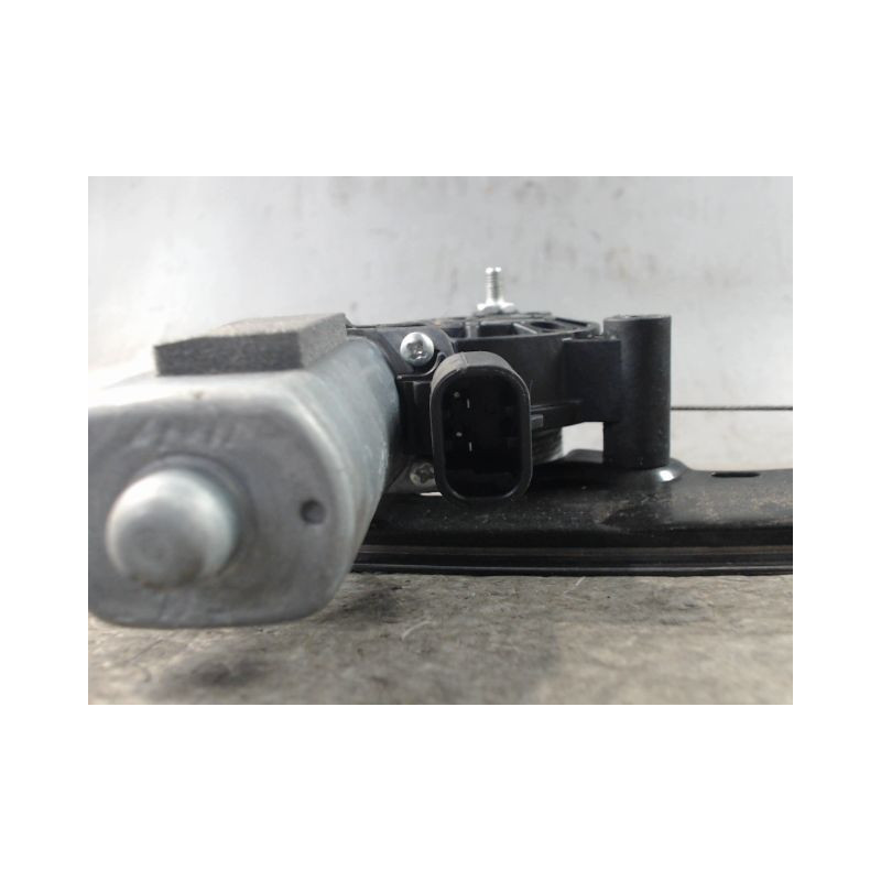 MECANISME+MOTEUR LEVE-GLACE AVANT DROIT FIAT GRANDE PUNTO 2005-