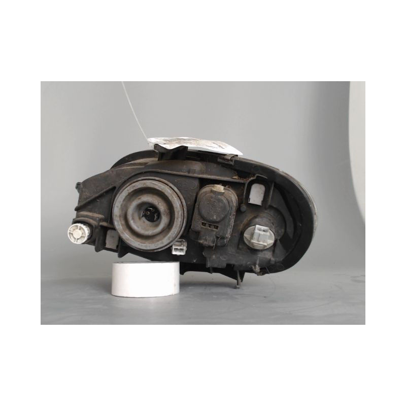 PHARE DROIT CITROEN SAXO 99-