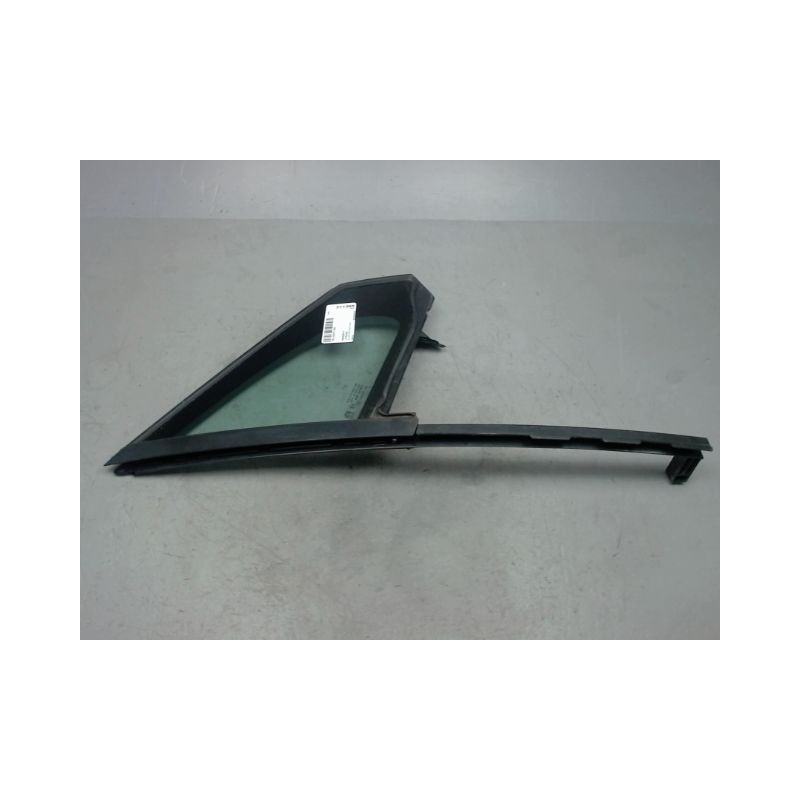 GLACE FIXE PORTE AVD PEUGEOT 208