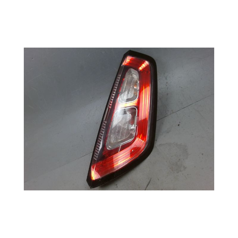 FEU ARRIERE DROIT FIAT PUNTO