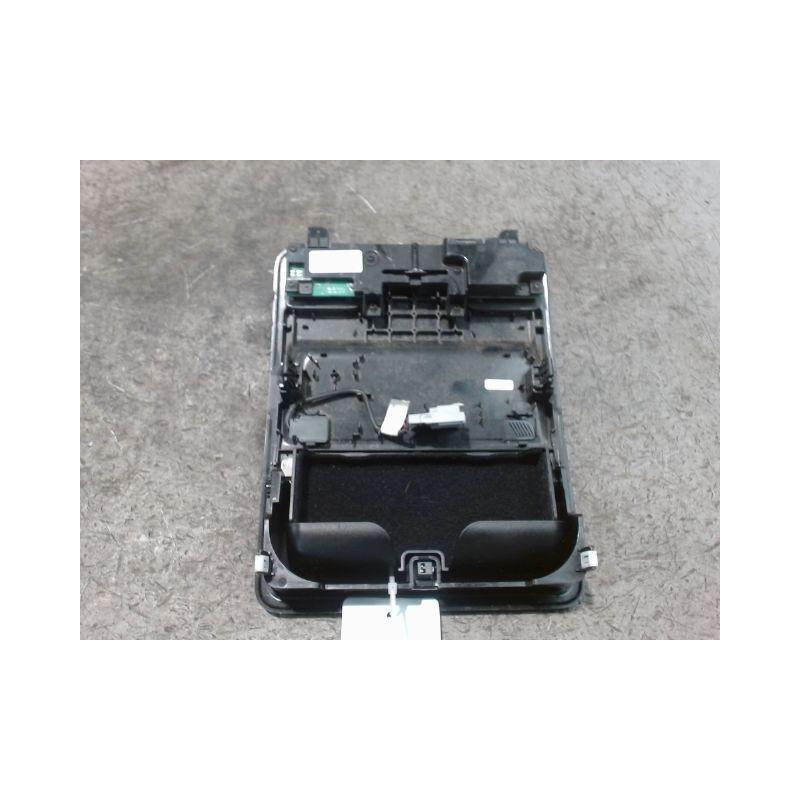 PLAFONNIER FORD FIESTA 2010-