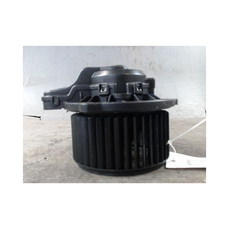 MOTEUR VENTILATEUR CHAUFFAGE KIA RIO 2005-