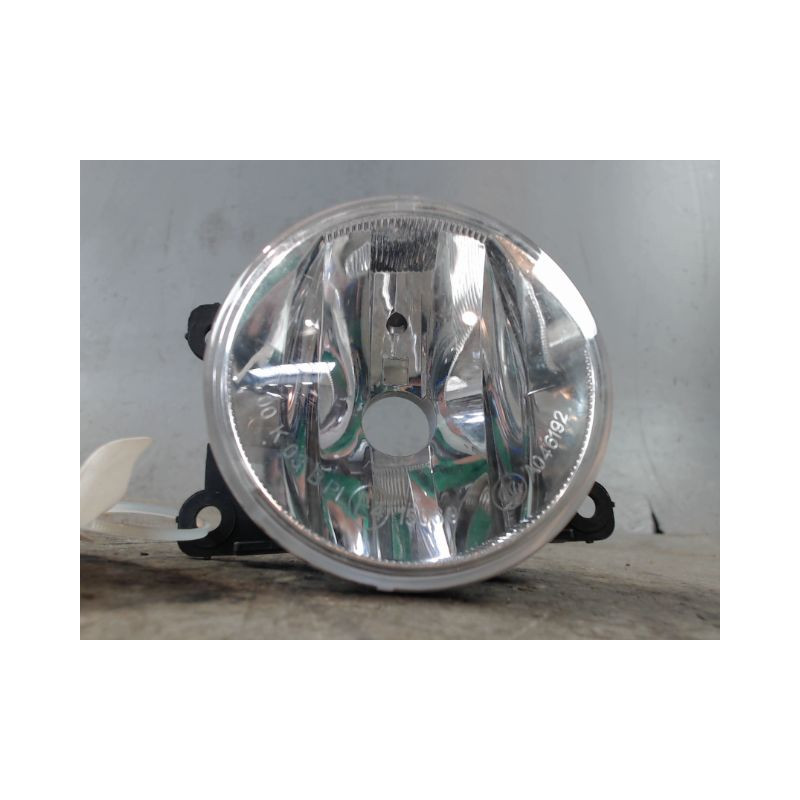 PHARE ANTIBROUILLARD AVANT GAUCHE PEUGEOT 208