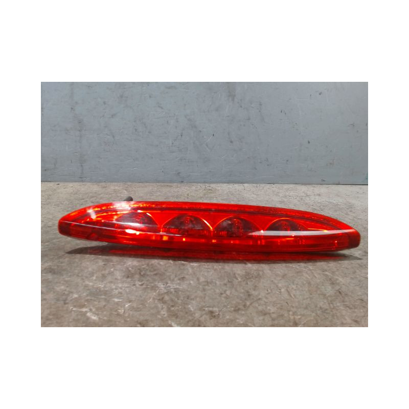 FEUX STOP SUPPLEMENTAIRE PEUGEOT 208