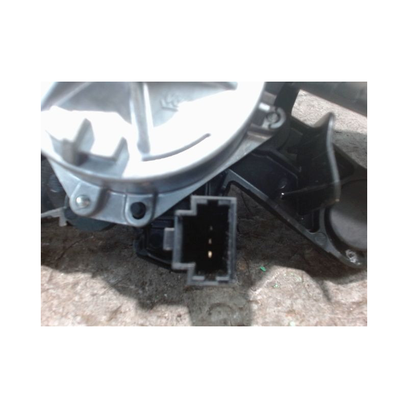 MOTEUR ESSUIE-GLACE ARRIERE PEUGEOT 208