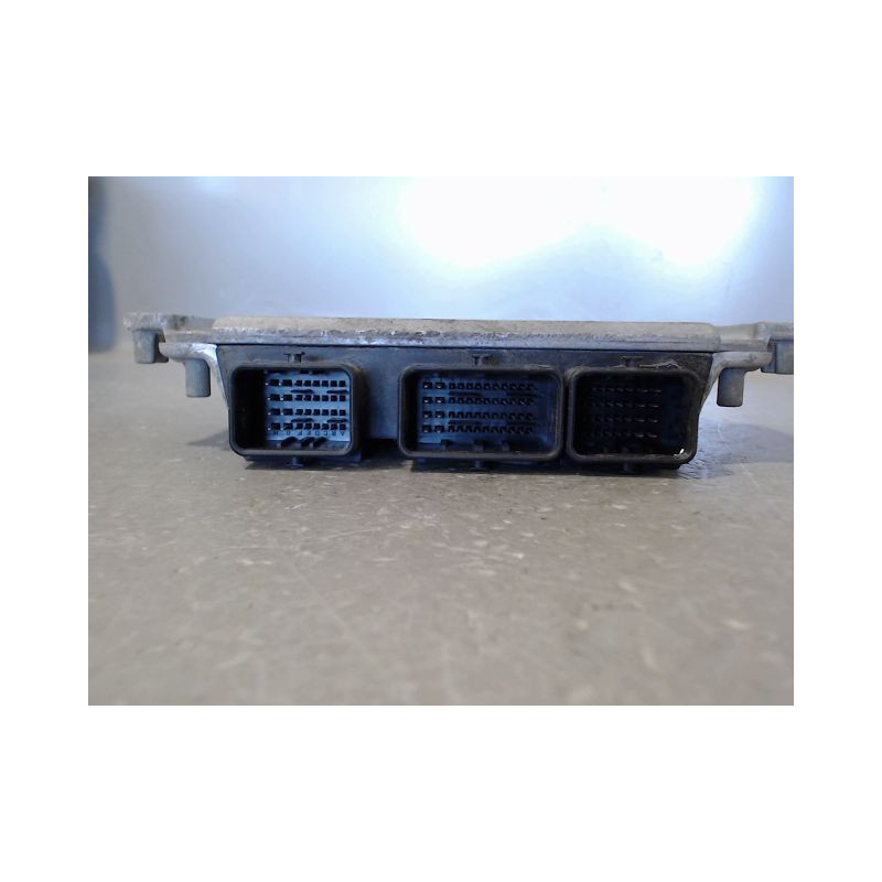 CALCULATEUR MOTEUR PEUGEOT 307 SW 02-05