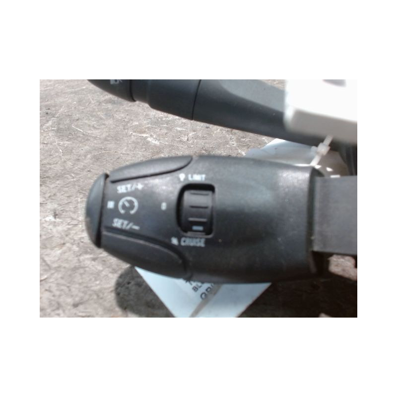 BLOC COMMODOS PEUGEOT 208