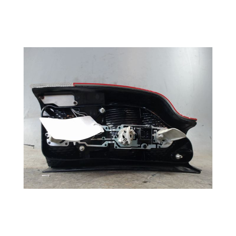 FEU ARRIERE DROIT VOLVO V70 BREAK