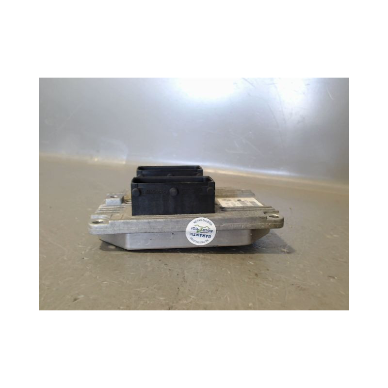 CALCULATEUR MOTEUR FIAT PUNTO