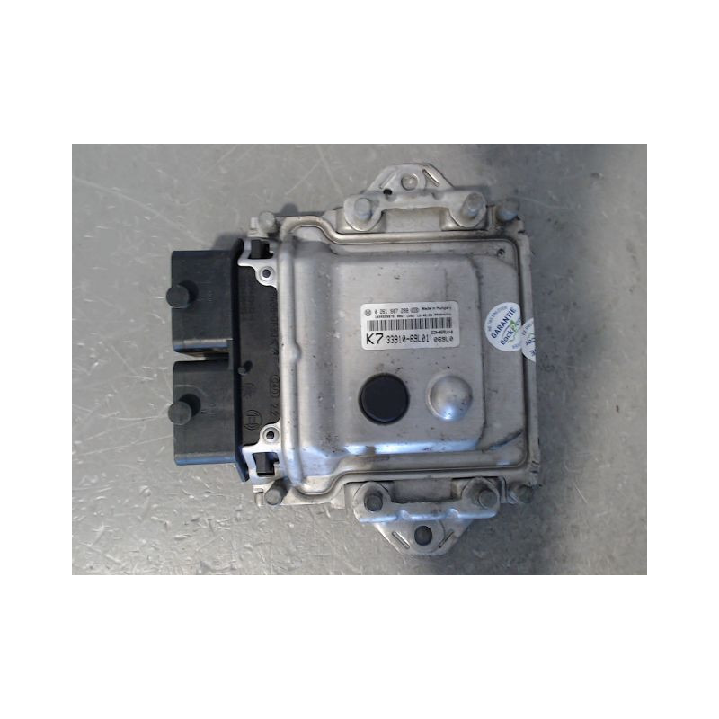 CALCULATEUR MOTEUR SUZUKI SWIFT