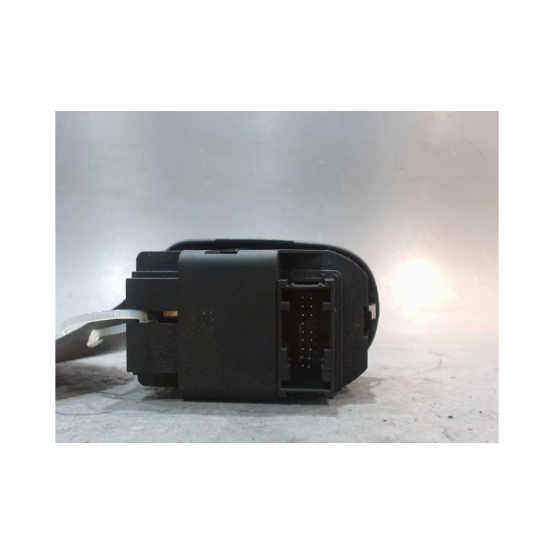 COMMANDE LEVE-GLACE PORTE AVG PEUGEOT 206