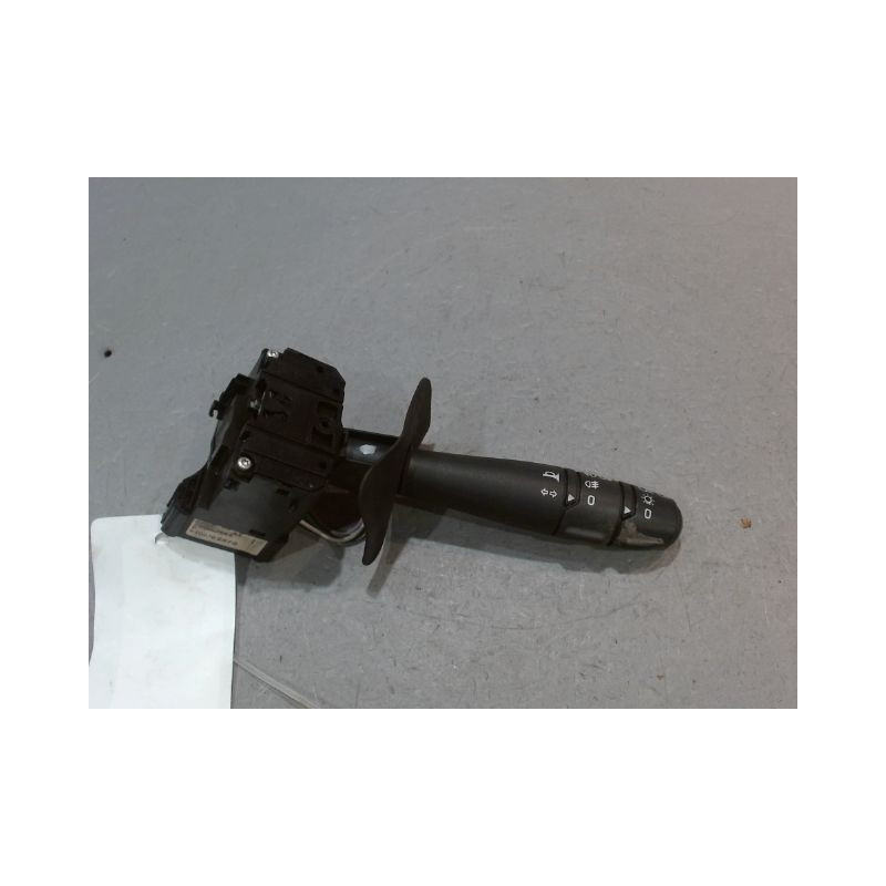 COMMANDE CLIGNOTANT DACIA LOGAN