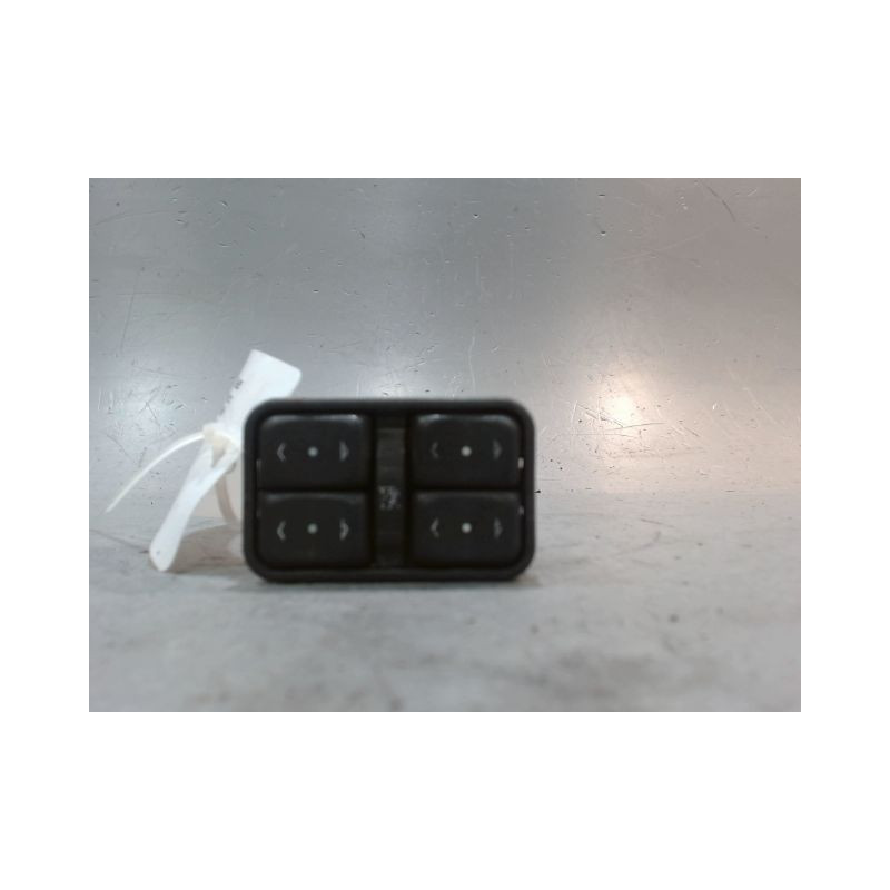 COMMANDE LEVE-GLACE PORTE AVG OPEL MERIVA