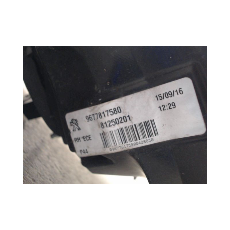 FEU ARRIERE DROIT PEUGEOT 308