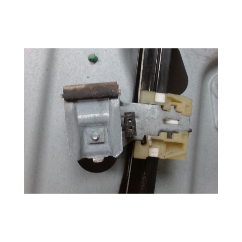 MECANISME+MOTEUR LEVE-GLACE AVANT GAUCHE VOLKSWAGEN CADDY VAN 2004-