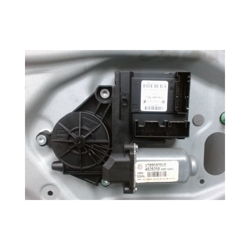 MECANISME+MOTEUR LEVE-GLACE AVANT GAUCHE VOLKSWAGEN CADDY VAN 2004-