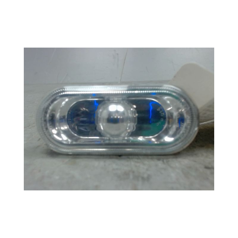 REPETITEUR AILE DROIT VOLKSWAGEN CADDY VAN 2004-