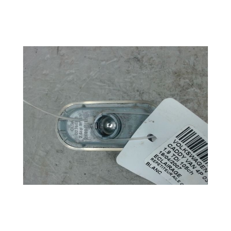 REPETITEUR AILE GAUCHE VOLKSWAGEN CADDY VAN 2004-