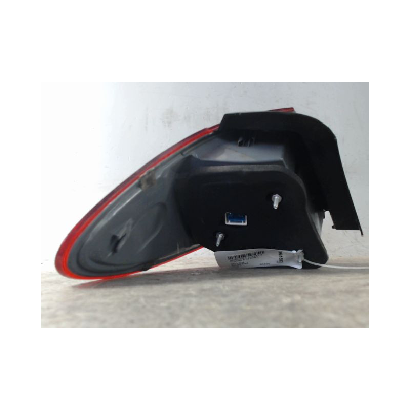 FEU ARRIERE DROIT MERCEDES CLASSE B 2008-