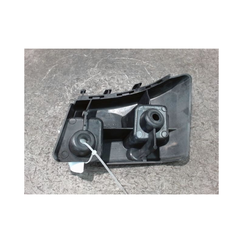 SUPPORT PARE-CHOC ARG MERCEDES CLASSE B 2008-