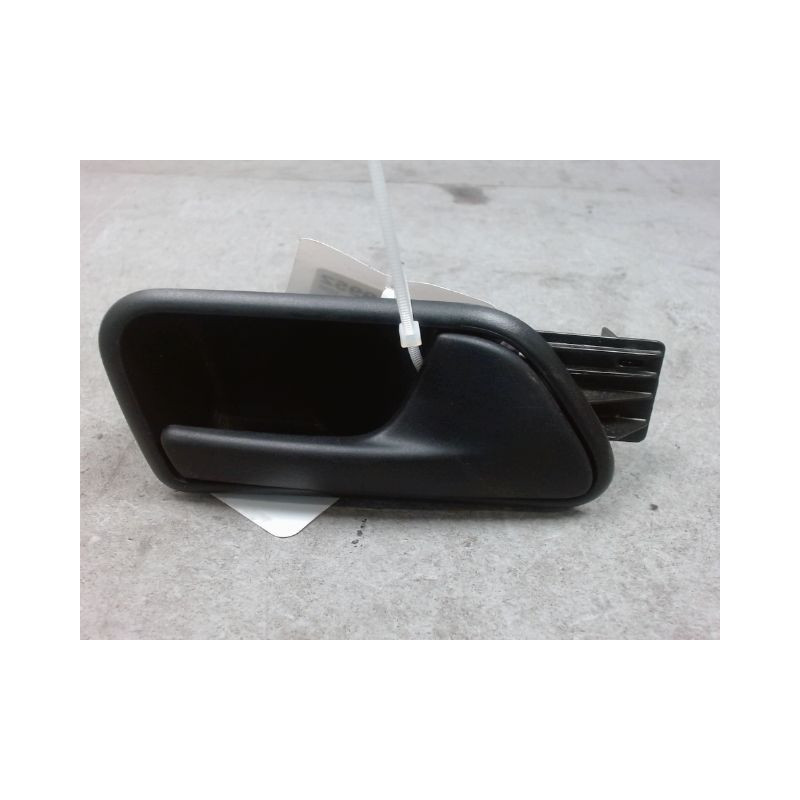 POIGNEE INTERIEURE PORTE AVANT DROIT VOLKSWAGEN CADDY VAN 2004-