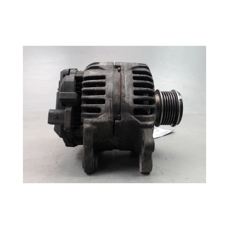 ALTERNATEUR VOLKSWAGEN TRANSPORTER COURT TOLE 03-