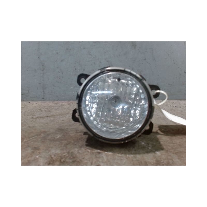 PHARE ANTIBROUILLARD AVANT DROIT MITSUBISHI SPACESTAR