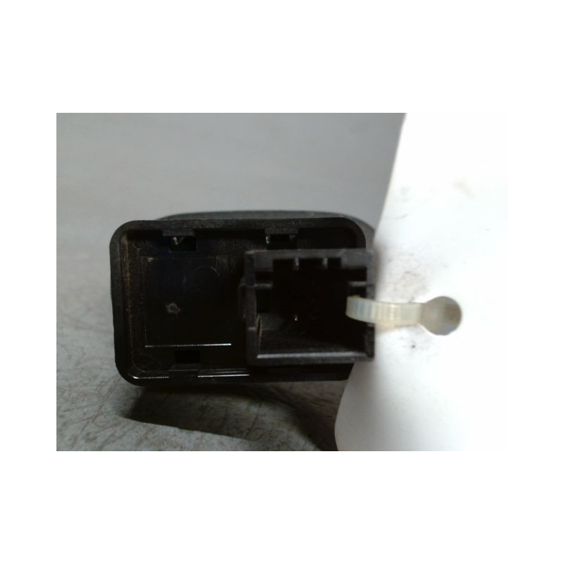 COMMANDE LEVE-GLACE PORTE AVD PEUGEOT 1007
