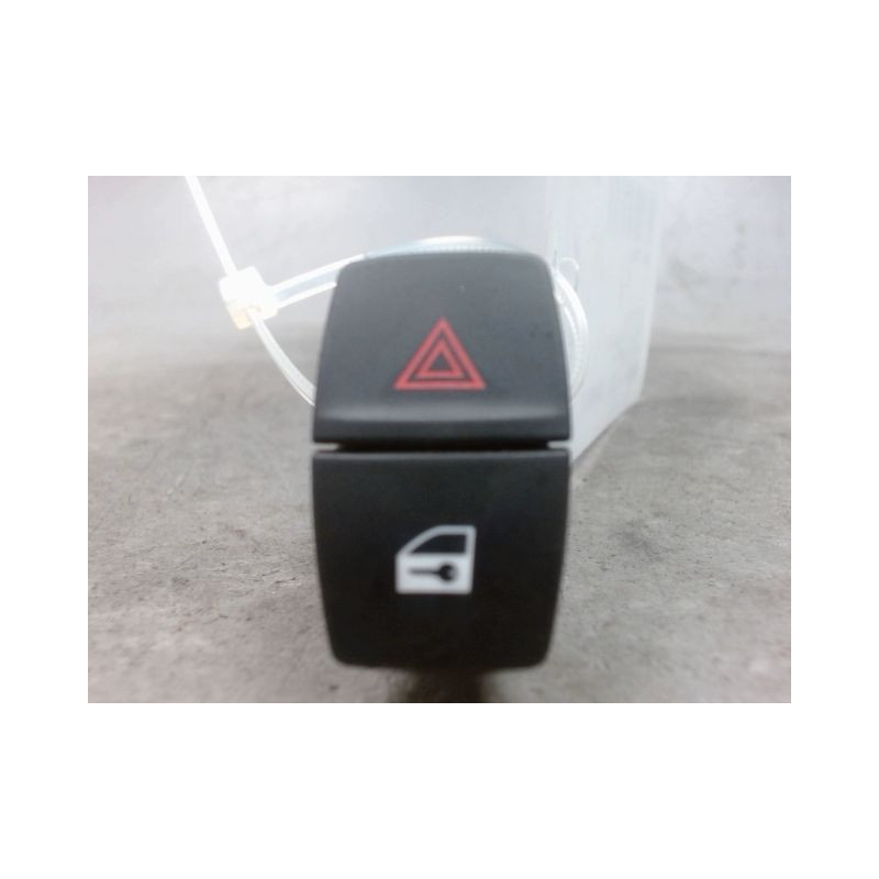 BOUTON DE WARNING BMW SERIE 1