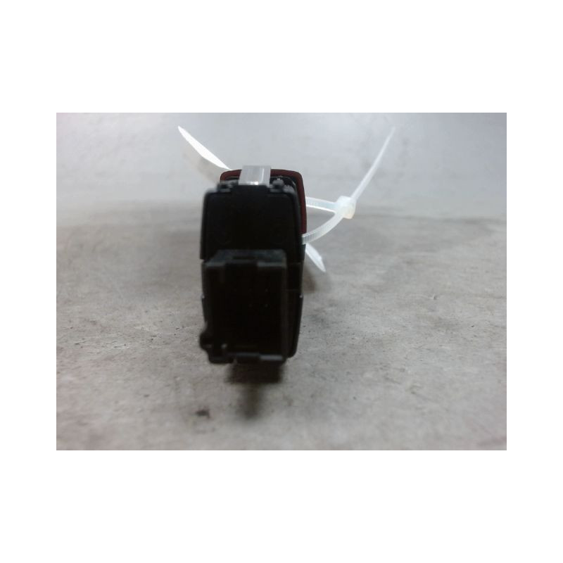 BOUTON DE WARNING BMW SERIE 1