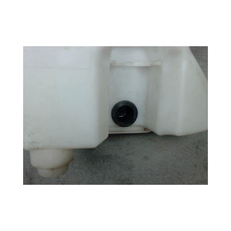 RESERVOIR LAVE-GLACE AVANT RENAULT CLIO