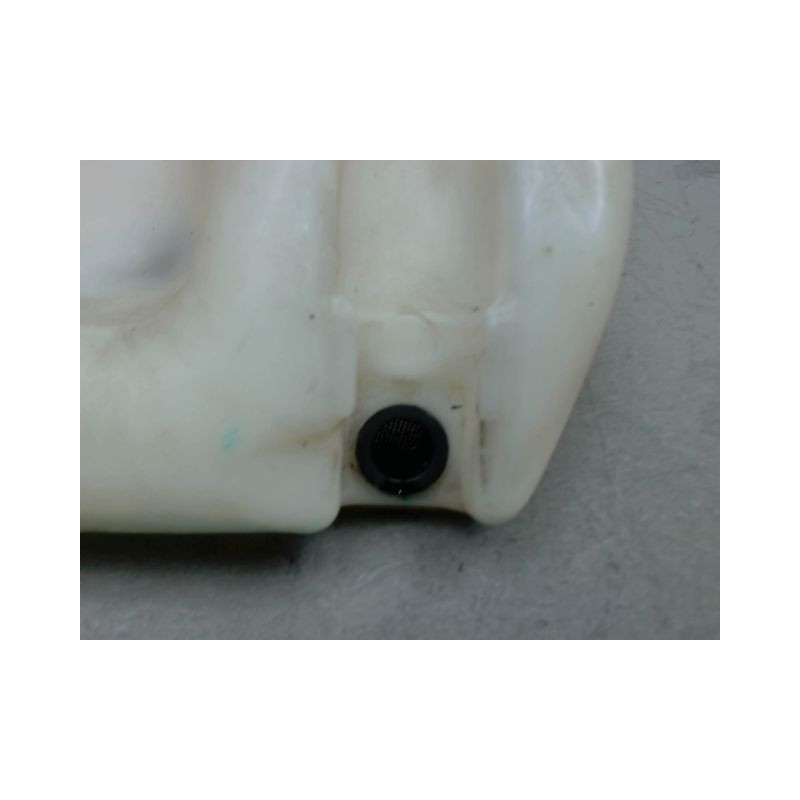 RESERVOIR LAVE-GLACE AVANT FORD ECOSPORT