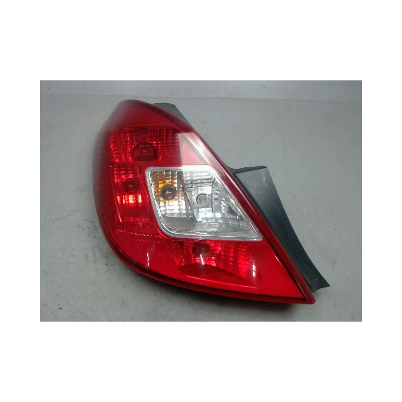 FEU ARRIERE GAUCHE  OPEL CORSA 06-09