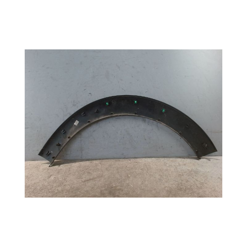 ELARGISSEUR AILE AVANT GAUCHE CITROEN C3 2009-