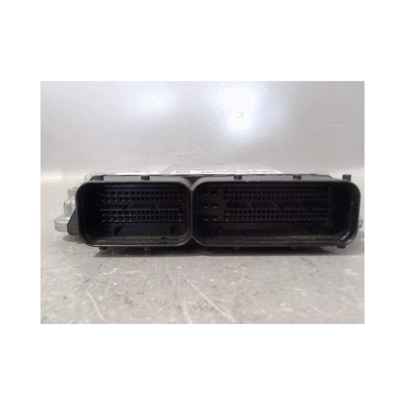 CALCULATEUR MOTEUR SEAT LEON 2009-