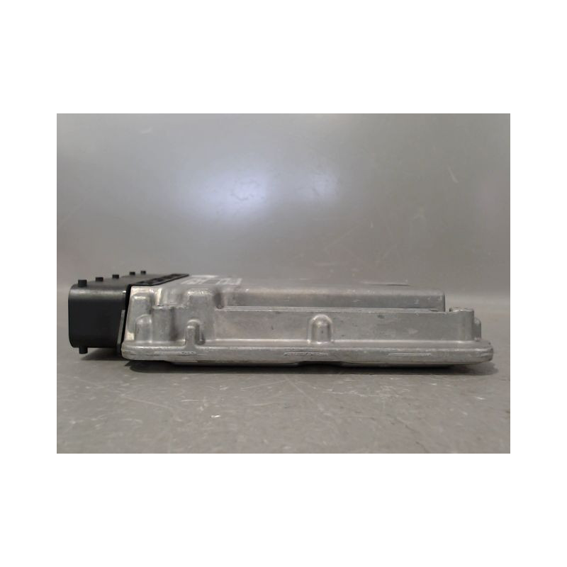 CALCULATEUR MOTEUR SEAT LEON 2009-