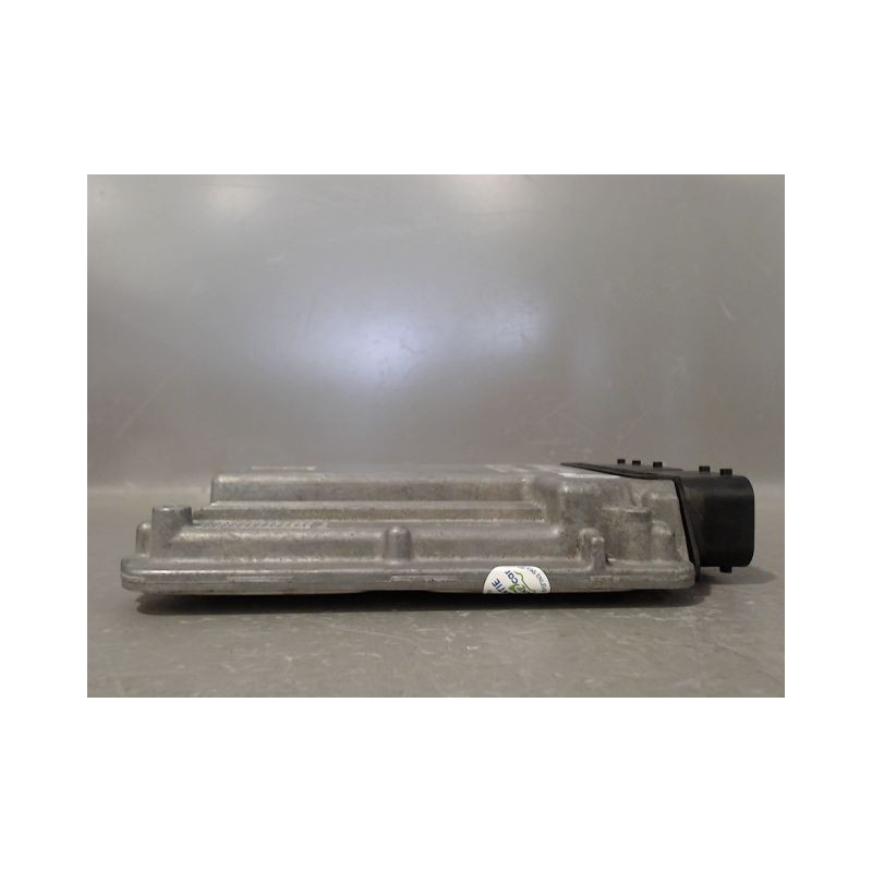 CALCULATEUR MOTEUR SEAT LEON 2009-