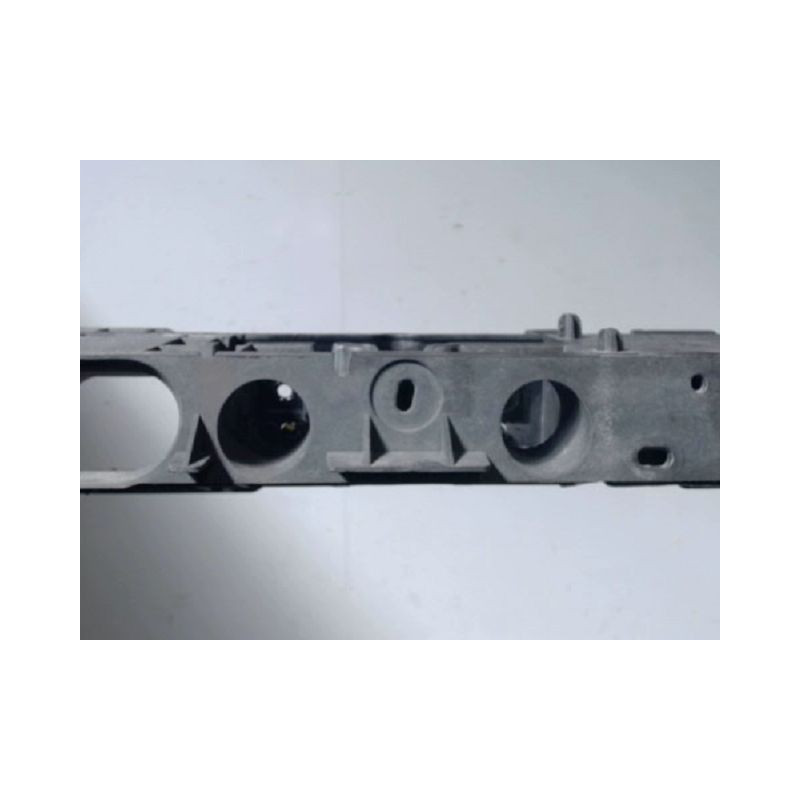 TRAVERSE SUPERIEURE ARMATURE AVANT RENAULT CLIO IV