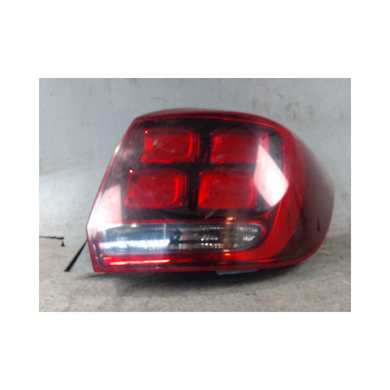 FEU ARRIERE DROIT DACIA SANDERO 2008-