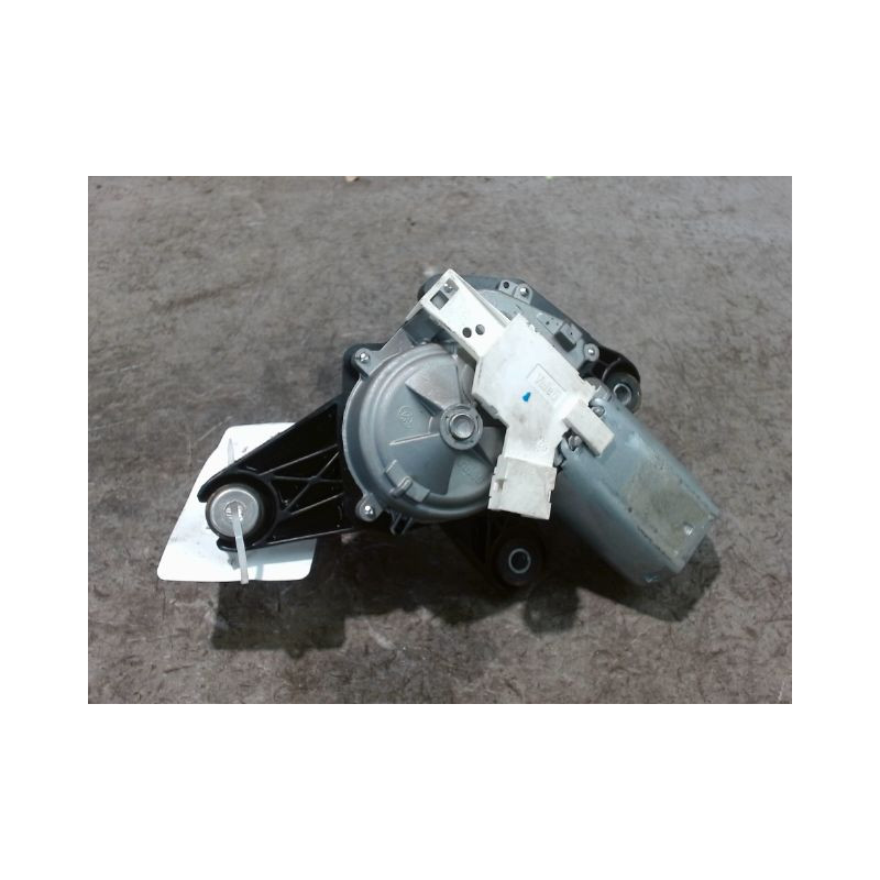 MOTEUR ESSUIE-GLACE ARRIERE RENAULT TWINGO