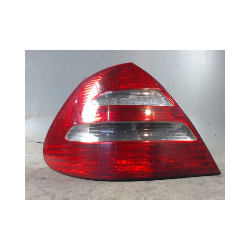 FEU ARRIERE GAUCHE  MERCEDES CLASSE E 2006-