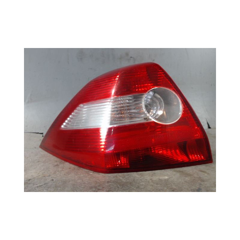 FEU ARRIERE GAUCHE  RENAULT MEGANE II PH1 CPE 02-05