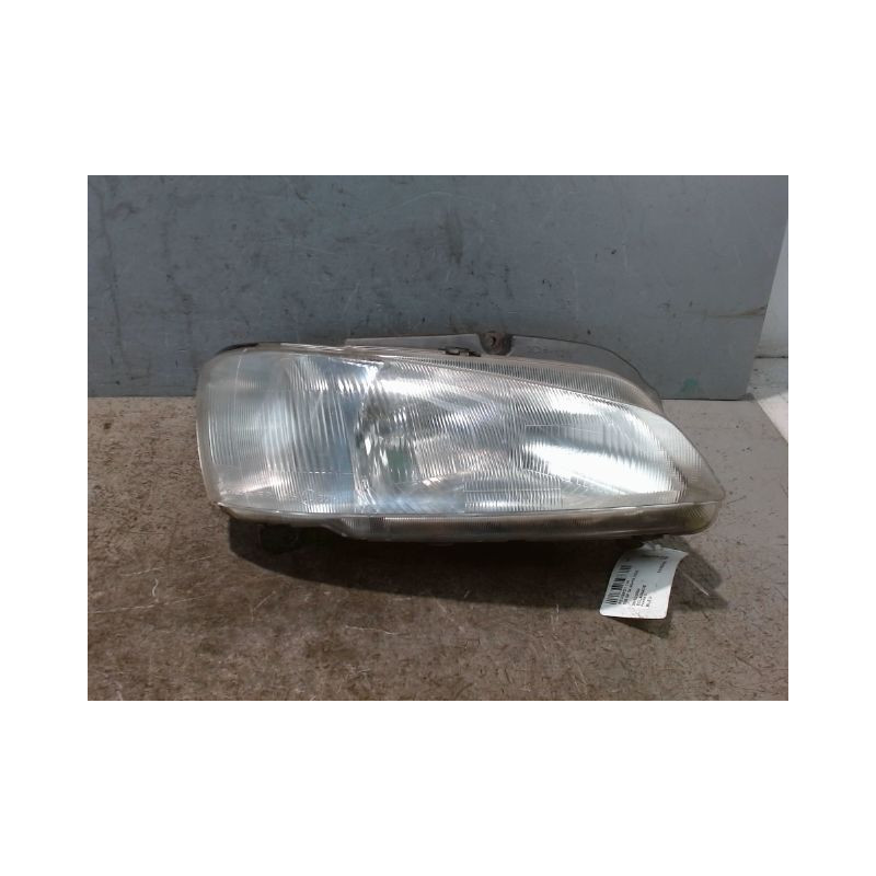 PHARE DROIT PEUGEOT 106 96-2003