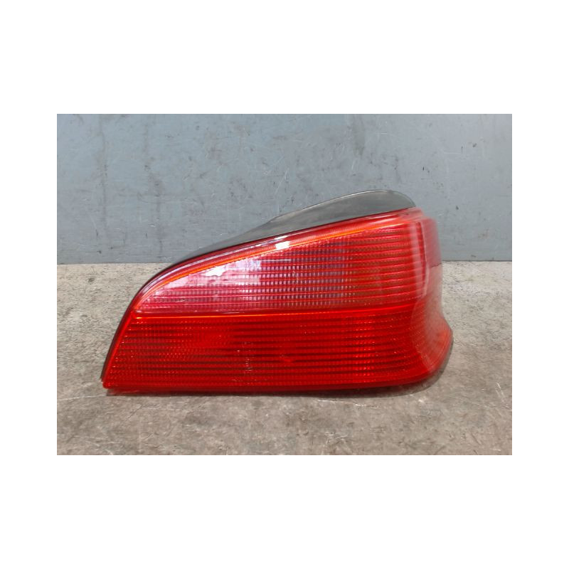 FEU ARRIERE DROIT PEUGEOT 106 96-2003